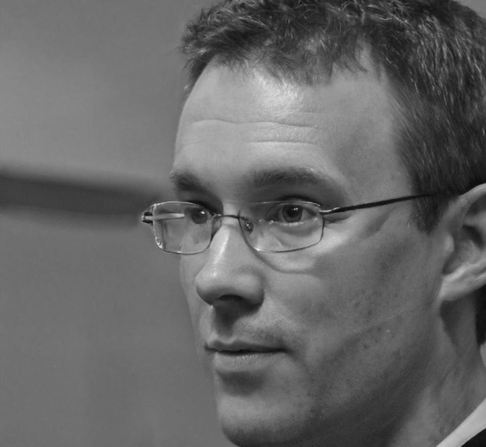 Theodric Marshwell reviewing student project work during mentorship session